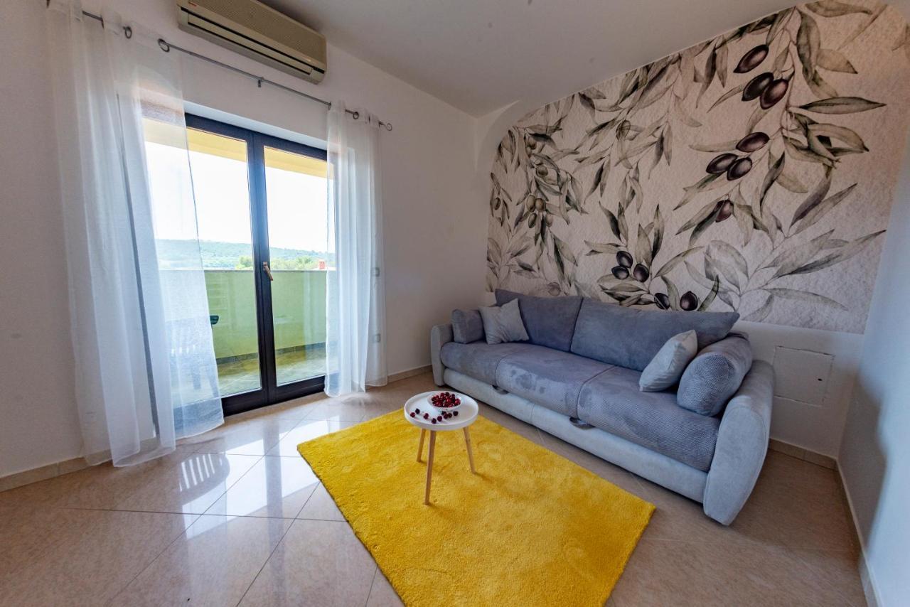 Apartments Krivicic Green Pomer Extérieur photo