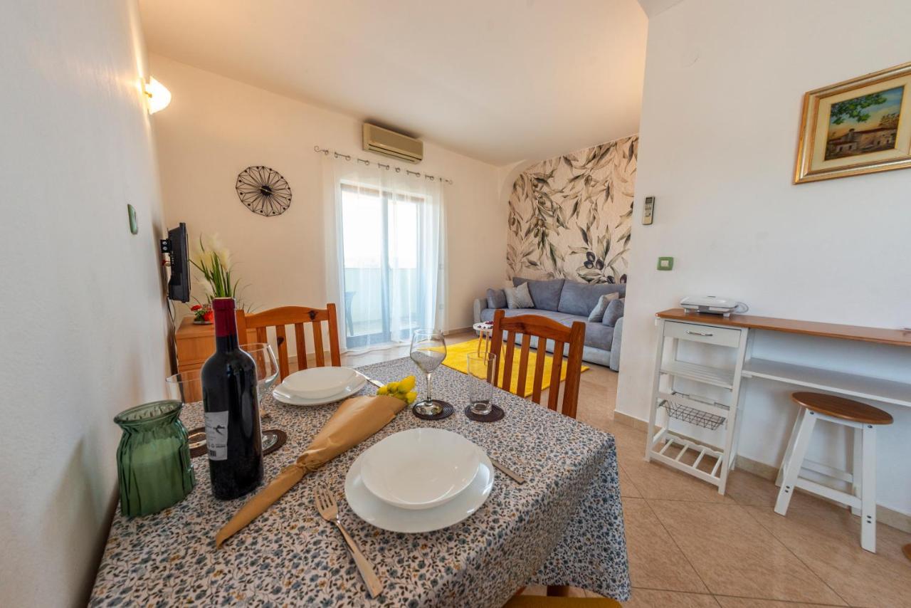 Apartments Krivicic Green Pomer Extérieur photo